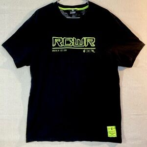 - Rocawear Black and neon Green LOGO tee, XL, 💯 % cotton, A++++